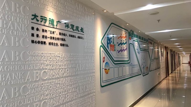 塑料袋包装设计：材质选择背后的考量因素