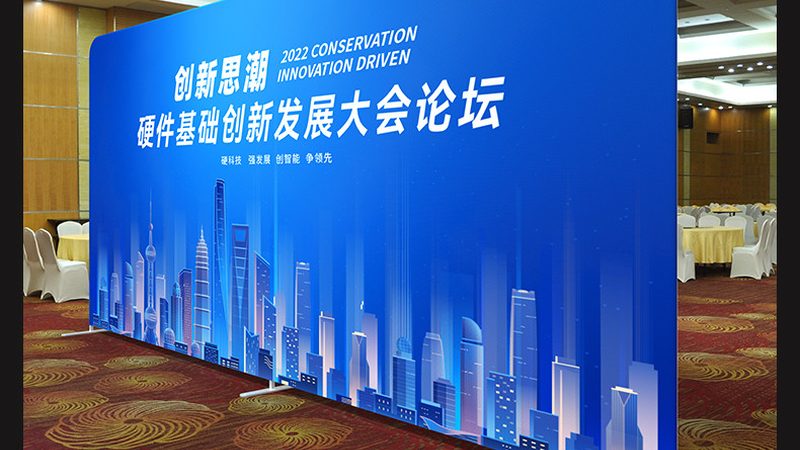 门头招牌的成本主要由以下几部分构成：